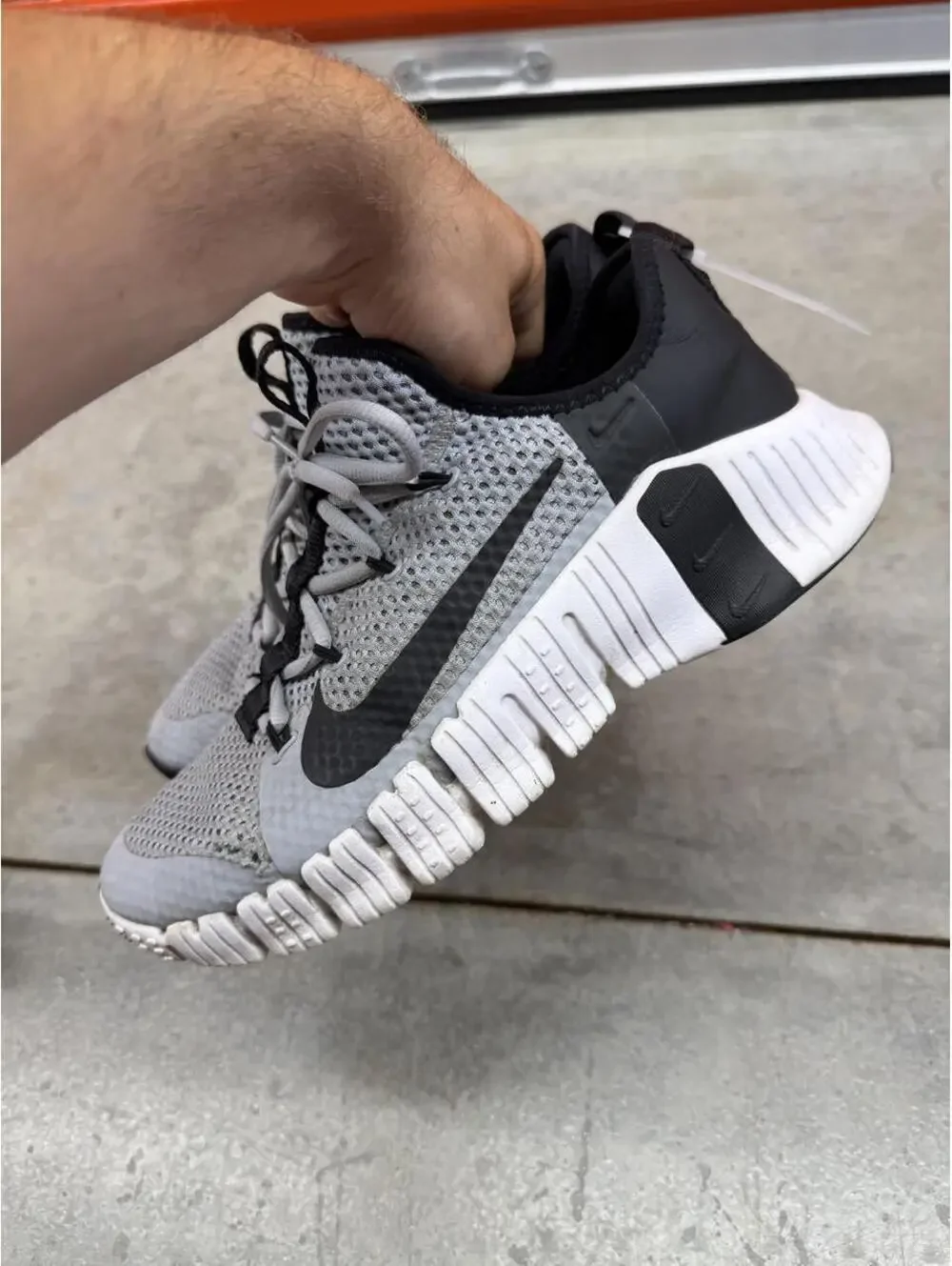 nike free metcon 3 wolf grey running gym shoes size 10.5 MENS